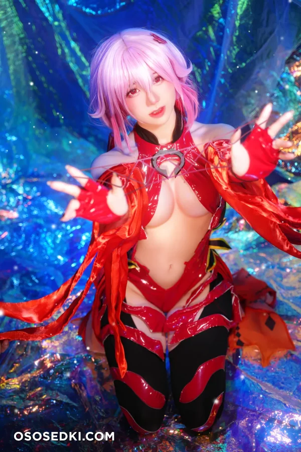 Sally Dorasnow - Inori Yuzuriha - Guilty Crown - 2