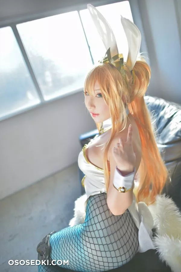 ShootingStar's (SAKU) Royal Bunny - 2