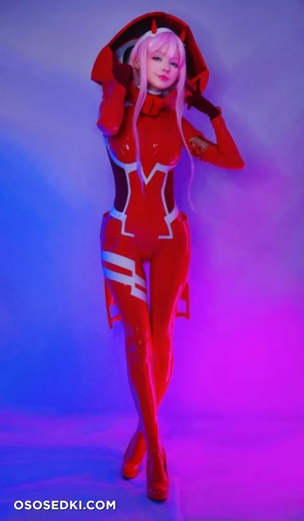 Zero Two cosplay full gear by Hidori Rose - 2