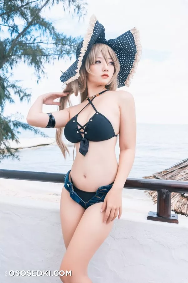 Messie Huang - Jean Bart swimsuit - 2