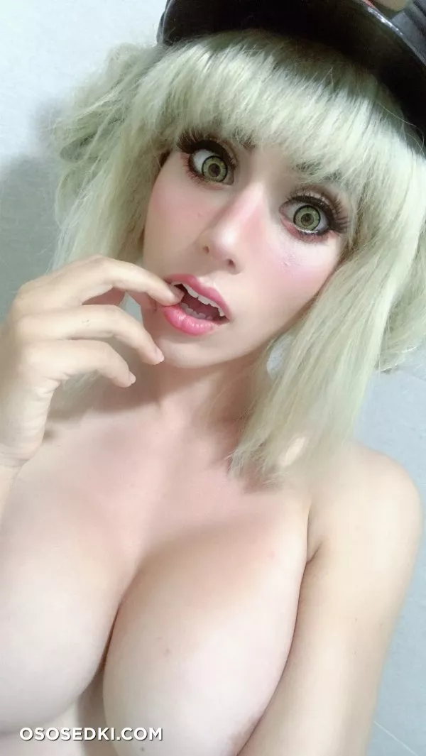Elizabeth Rage Toga - 2