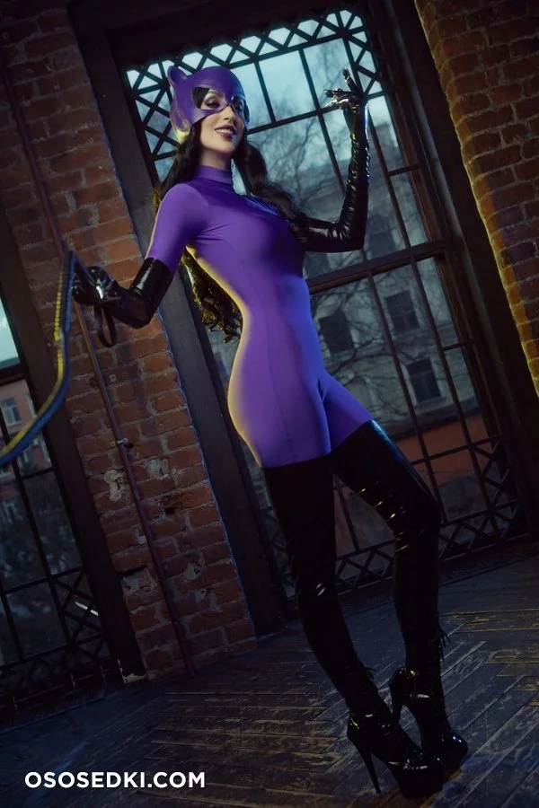 Catwoman - DC Comics - 2