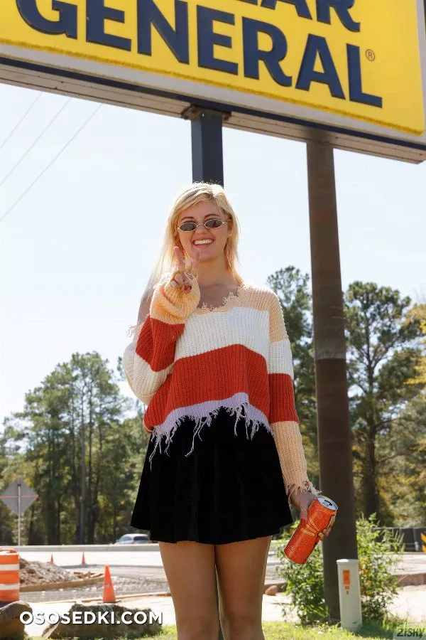 Luna Fey in Dollar General Country - 2