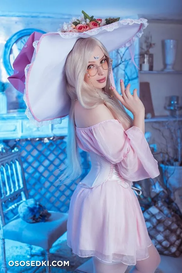 Lady Melamori - Witch - 2