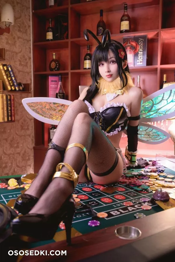 Rioko. Tifa Lockhart. Honey Bee. Final Fantasy - 2