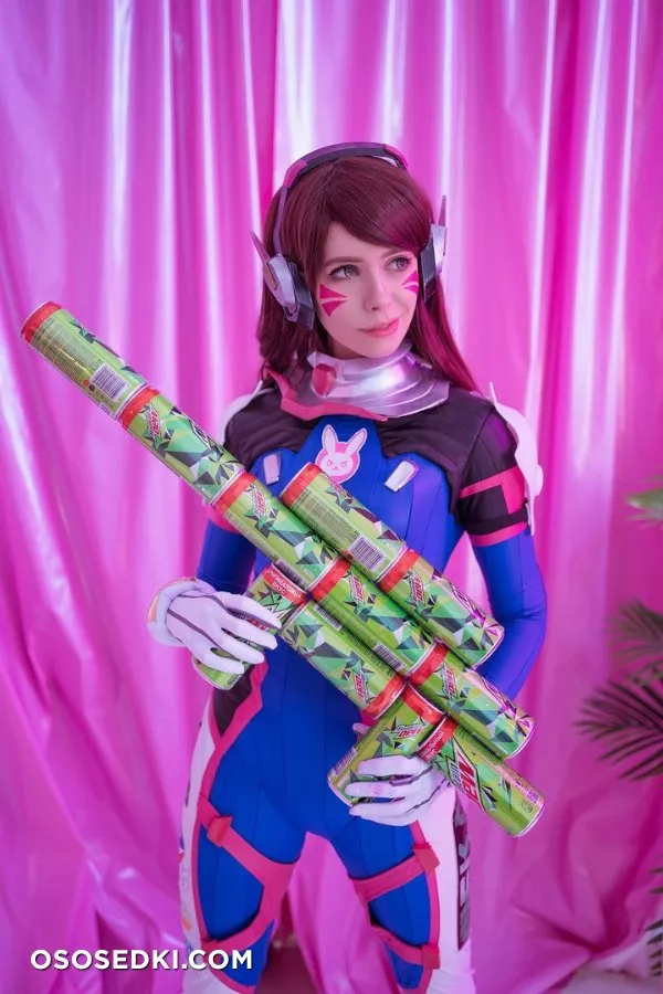 D.Va by Caterpillar - 1
