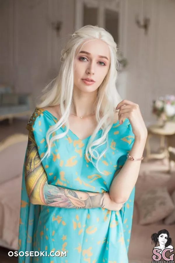 Purple Bitch. Daenerys Targaryen. Game Of Thrones - 2