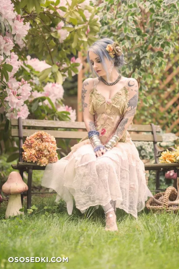 Genevieve - Secret Garden - 2