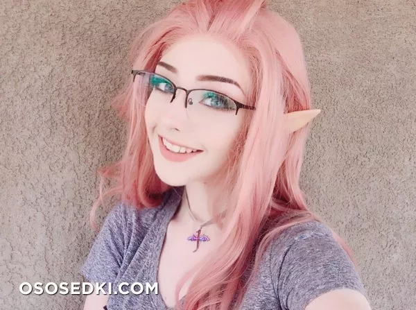 Nicole Eevee Davis - 2