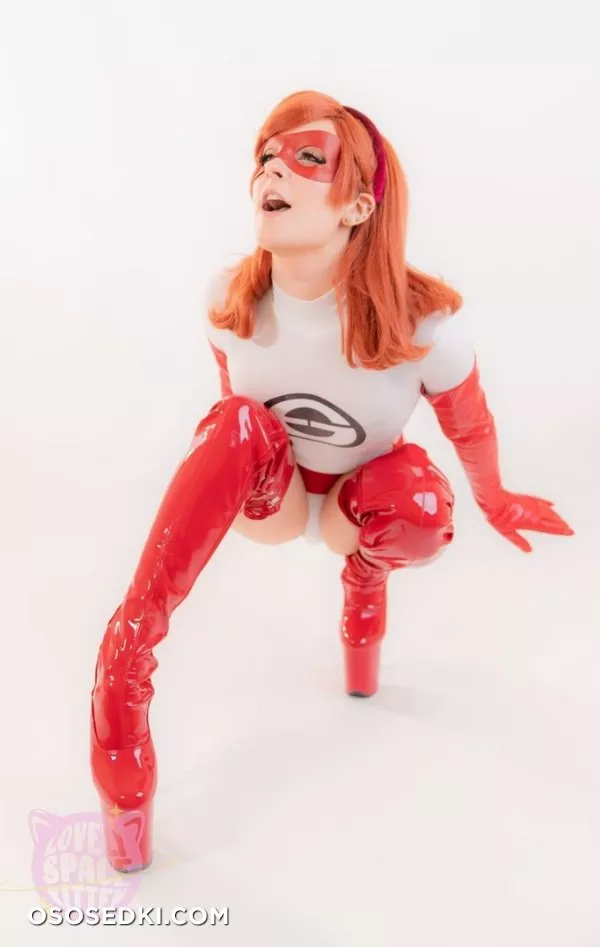 LovelySpaceKitten | The Incredibles | Helen Parr - 2