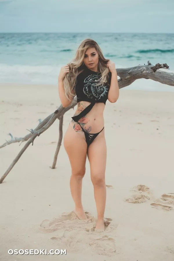 Amy Thunderbolt - 2