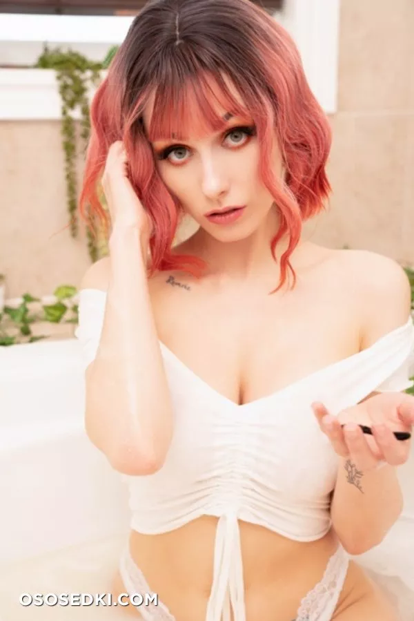 Rolyatistaylor - Milk Bath - 2