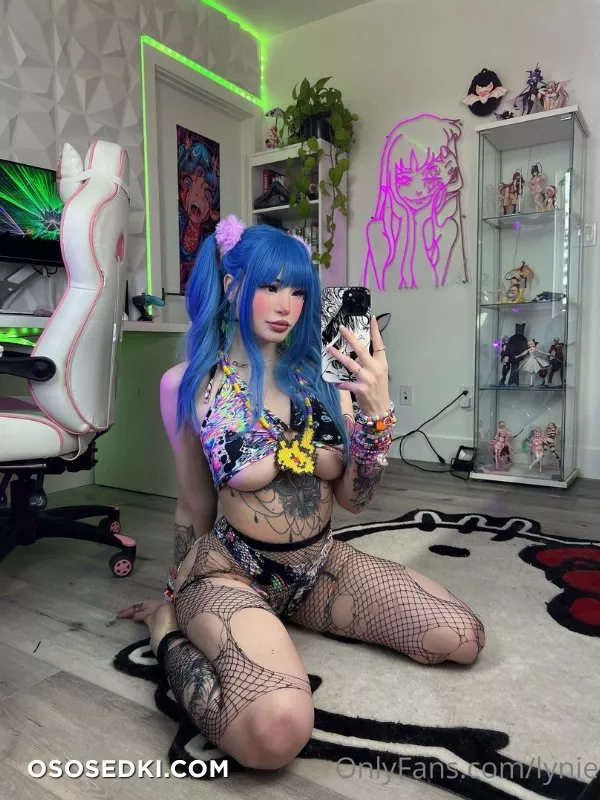 LynieNicole - 2