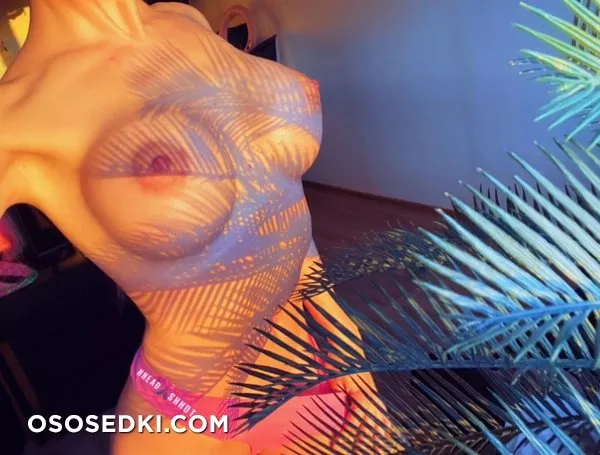 AliceBong aka hheadshhot Nudes - private - 2