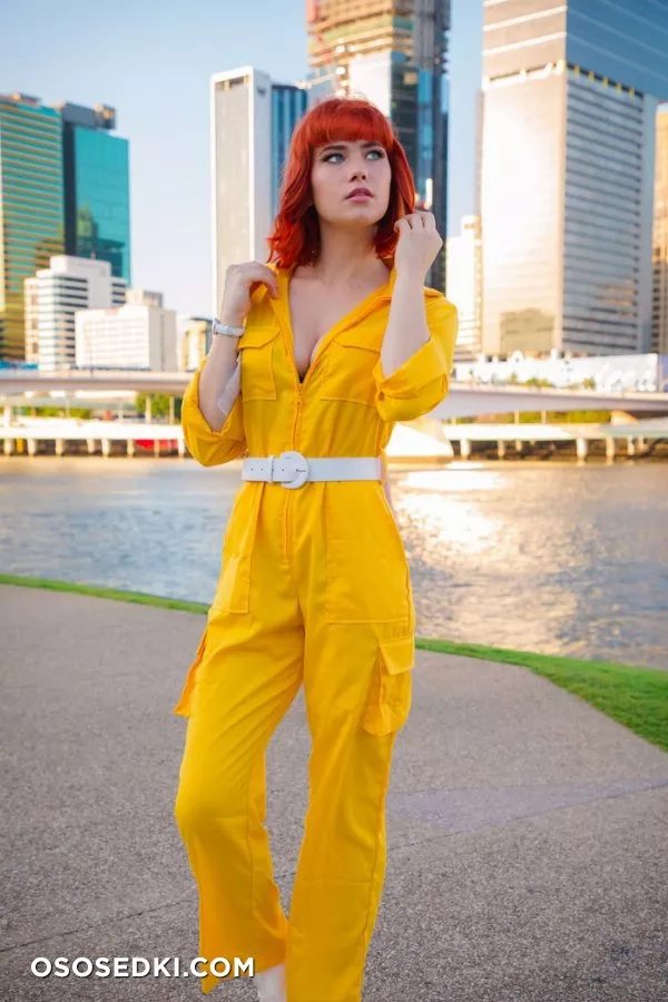 by - April O'Neil Model - Nichameleon - 2
