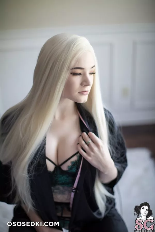 Lynienicole - Daydream - 2