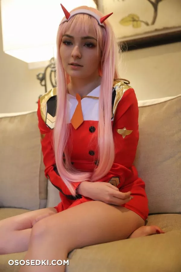 OMGcosplay - Zero Two erotic patreon set - 2