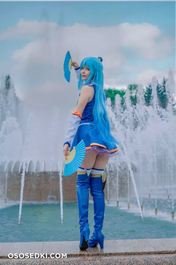 Aqua (KonoSuba) - Tsukides - 2