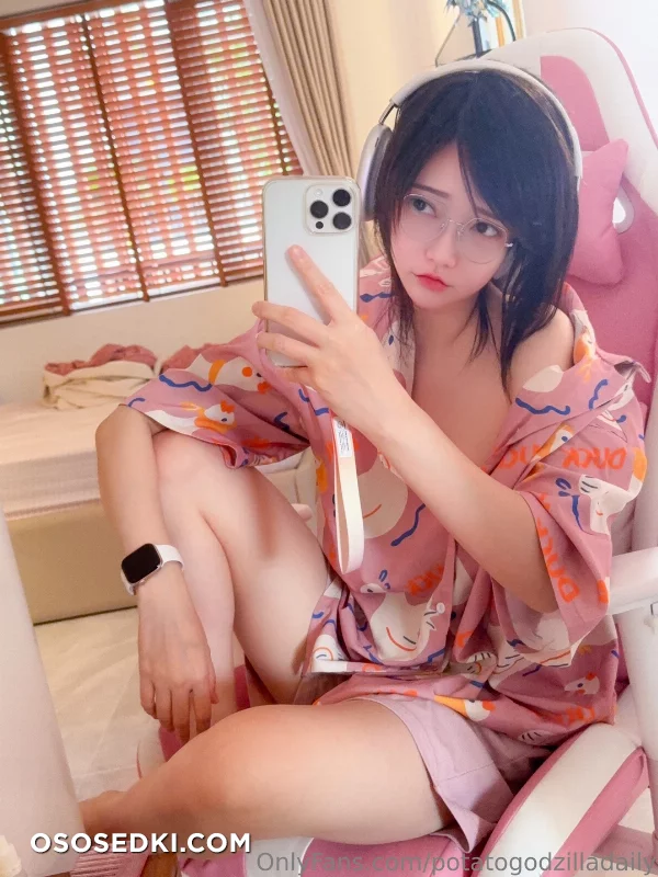 Potato Godzilla - OnlyFans Nude Dec 1-31, 2024 - 2