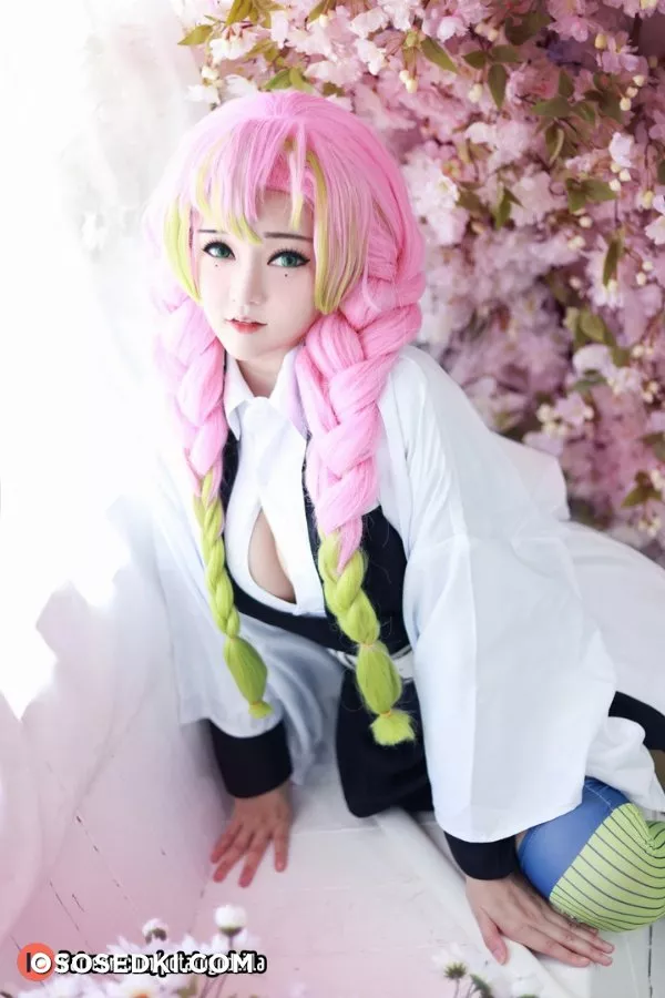 Potato Godzilla  Mitsuri Kanroji - 2