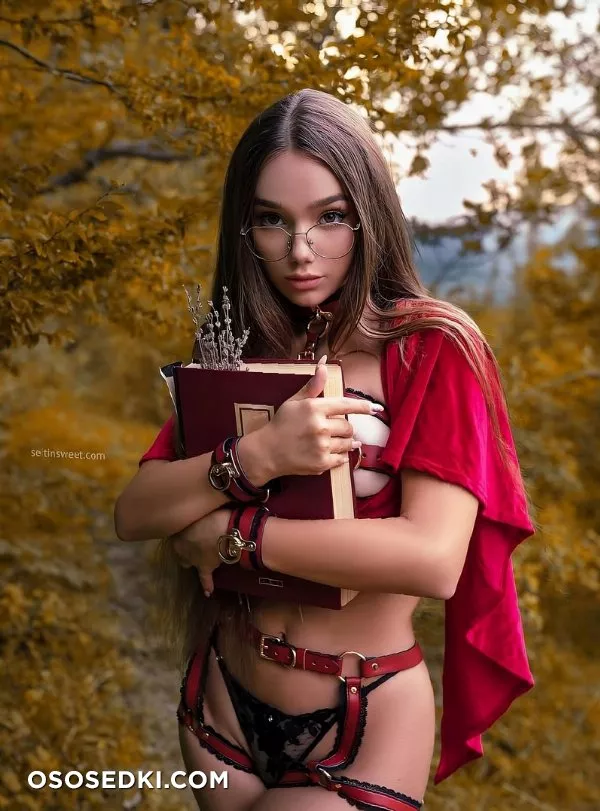 Selti - Red Riding Hood - 2