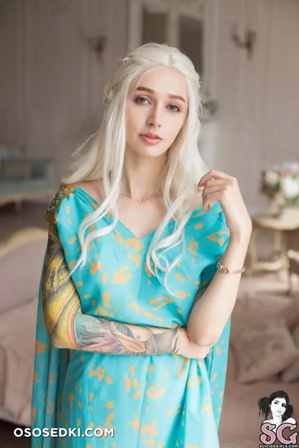 Daenerys Targaryen by Purple Bitch - 2