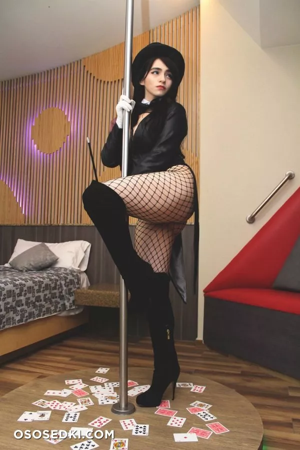 Hey Shika | Zatanna - 2
