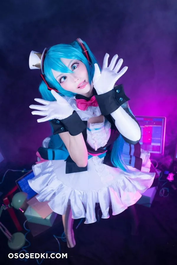 Katyuska Moonfox | Hatsune Miku - 2