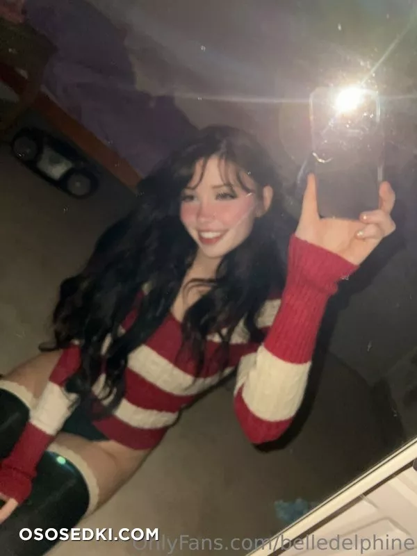 Belle Delphine WhiteRed - 2