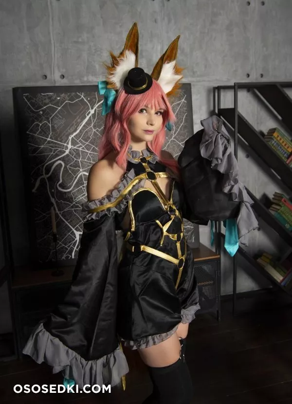 Tamamo no Mae by Tsuki Desu - 2