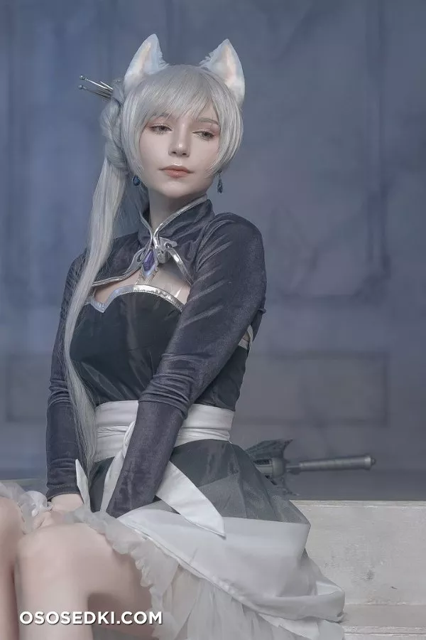 Weiss Schnee by Michi Kyunn - 2