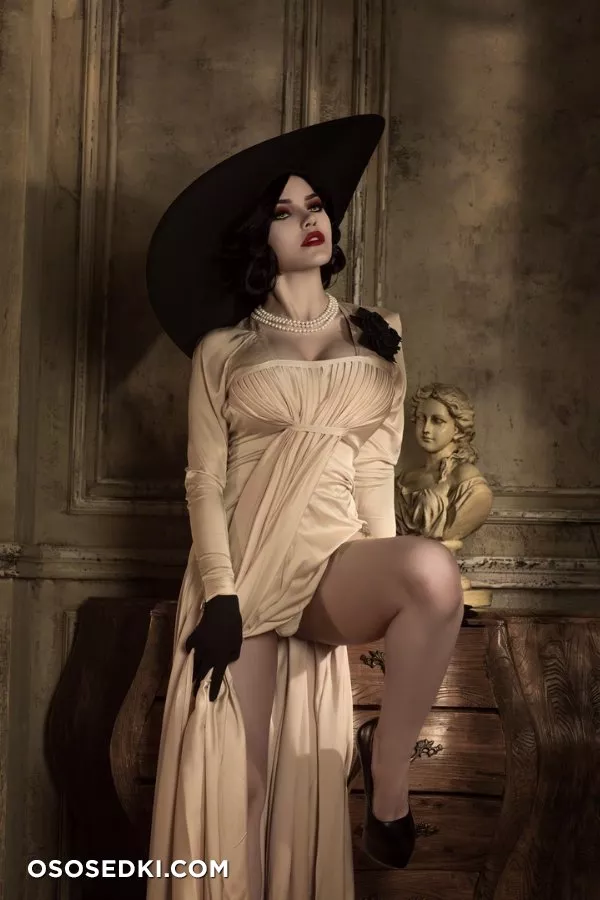 KalinkaFox - Lady Dimitrescu - 2