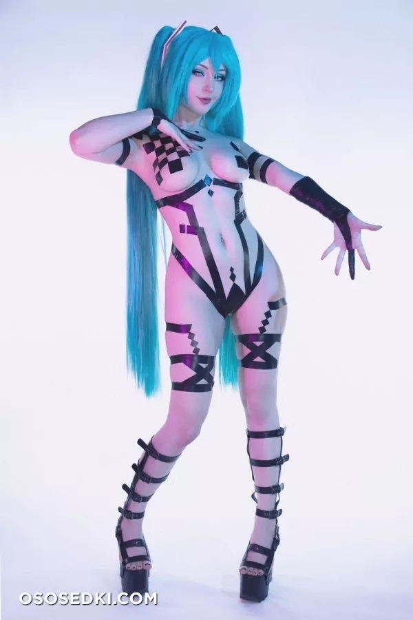 Shiro Kitsune - Hatsune Miku - 2