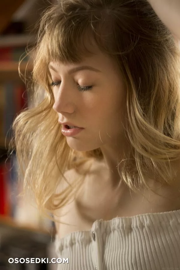 Ivy Wolfe - Dinca - 2