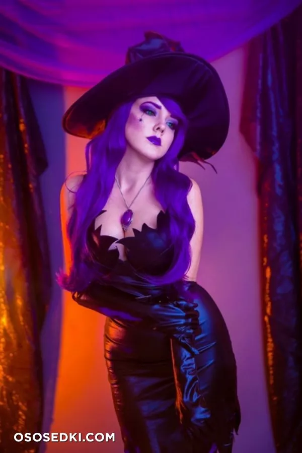 Darshelle Stevens - Witch cosplay set - 2